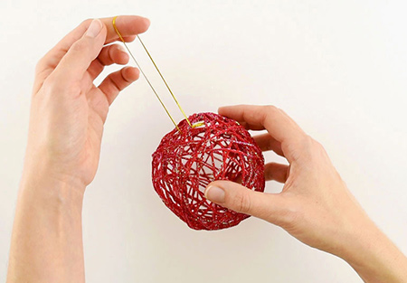 کاردستی گوی تزئینی کاردستی,مراحل ساخت کاردستی گوی تزئینی,آموزش کاردستی