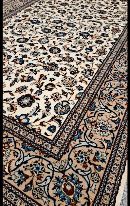 تفاوت فرش اردکان و کاشان, فرش دستباف اردکان, ویژگی های فرش اردکان