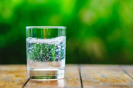 اهمیت آب در بدن, فواید مصرف آب آلکالین, بهترین آب آشامیدنی دنیا