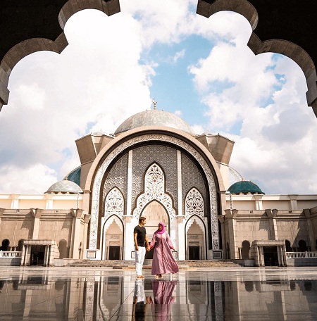 مسجد فدرال در شهر کوالالامپور, امکانات مسجد فدرال, معماری مسجد فدرال
