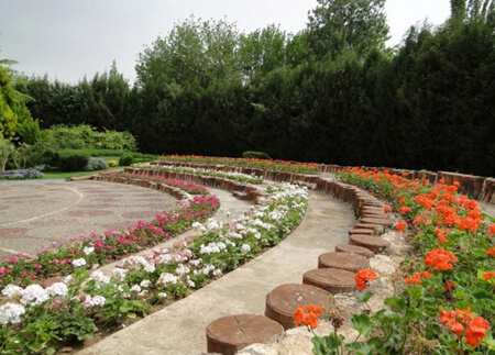 آمفی تئاتر روباز باغ گل های اصفهان مجموعه های باغ گل های اصفهان,آدرس باغ گل های اصفهان,تصاویری از باغ گلهای اصفهان