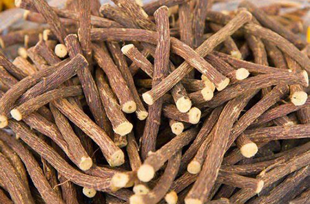 شیرین بیان چیست ،فواید شیرین بیان