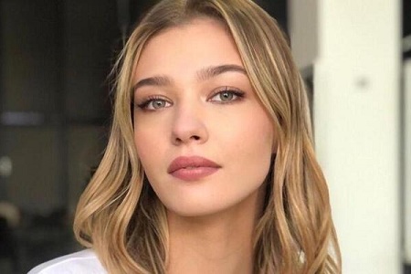 زندگی نامه ملیسا دونگل, ملیسا دونگل و همسرش, ملیسا دونگل مدلینگ