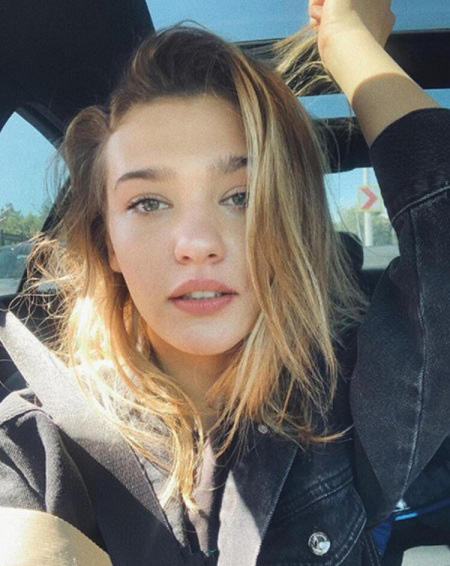 ملیسا دونگل, بیوگرافی ملیسا دونگل, عکس های ملیسا دونگل