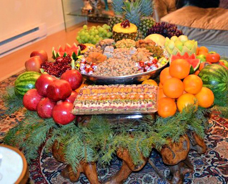 تزیین دیوار برای شب یلدا,دکور یلدا