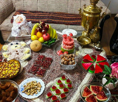 تزیینات خانه برای شب یلدا,تزیین دیوار کلاس برای شب یلدا