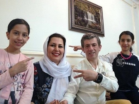 فیلم های سیروس همتی, سیروس همتی, سیروس همتی و دخترانش