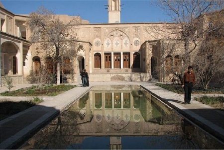 سبک معماری خانه تاریخی زهتاب دسترسی به خانه ی تاریخی زهتاب, خانه تاریخی زهتاب اصفهان, مکان های تاریخی نزدیک خانه تاریخی زهتاب