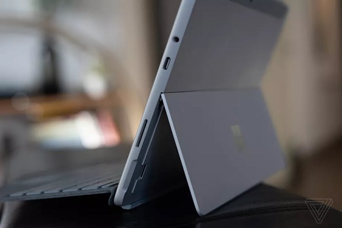 Surface Go 2 / سرفیس گو ۲