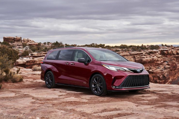 2021 Toyota Sienna minivan / مینی ون تویوتا سیه نا 2021