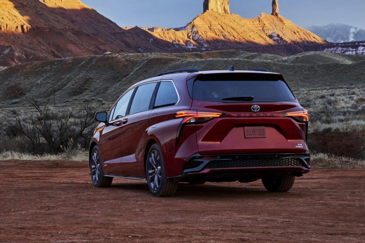 2021 Toyota Sienna minivan / مینی ون تویوتا سیه نا 2021