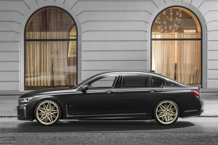 BMW M760Li / بی ام و سری 7