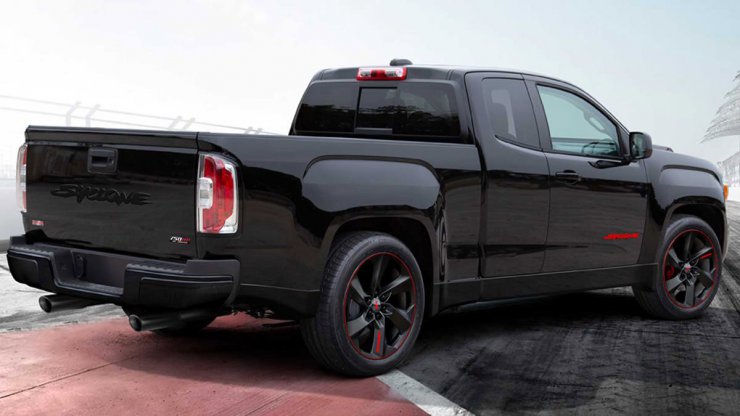 نمای عقب وانت پیکاپ جی ام سی سایکلون / GMC Syclone با رینگ های فورج آلومینیومی