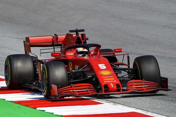 سباستین فتل / sebastian vettel راننده تیم فرمول یک فراری / ferrari