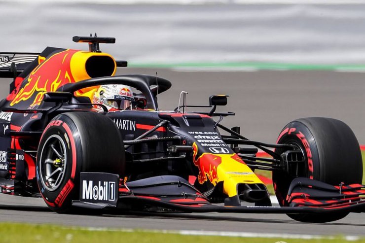 خودروی فرمول یک / formula 1 مکس وشتاپن از تیم ردبول / red bull در گرندپری بریتانیا 2020