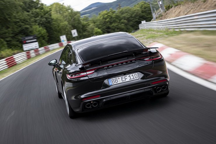 نوربرگ رینگ پورشه پانامرا 2021 Porsche Panamera record