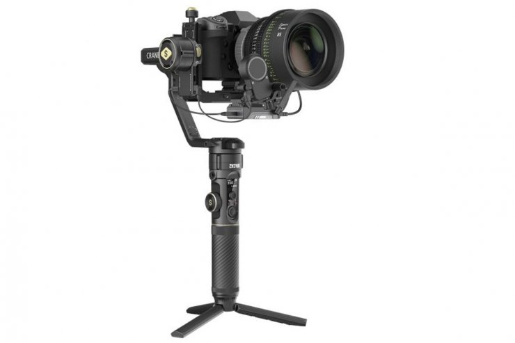 گیمبال ژیون کرین 2 اس / Zhiyun Crane 2S با دوربین از نمای سه رخ