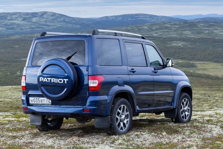 UAZ patriot یواز پاتریوت شاسی بلند روسی نمای پشت