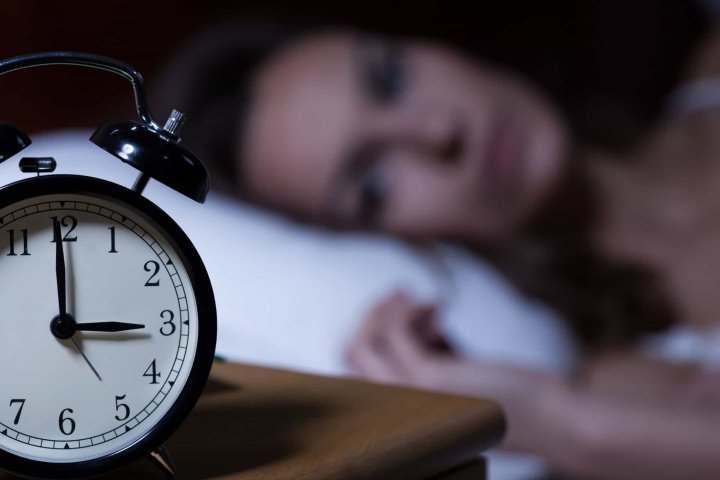 استفاده از چشم بند خواب برای مقابله با بی خوابی