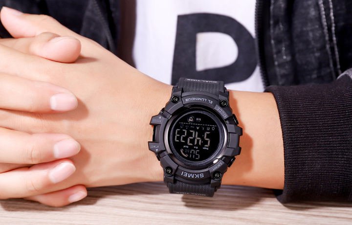 ساعت هوشمند اسکمی مدل ۱۶۴۳ - دستبند هوشمند
