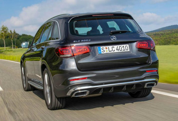 3-mercedes-benz-glc-300d-2019-fd-hero-rear