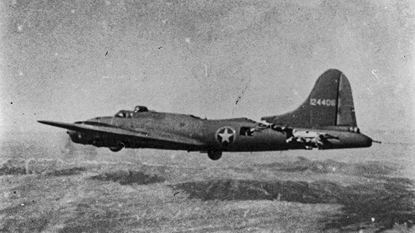 دژ پرنده در جنگ جهانی دوم؛ با بمب&zwnj;افکن افسانه ای B 17 بیشتر آشنا شوید