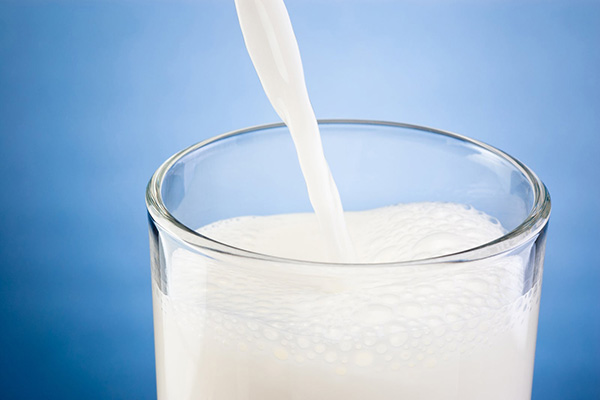 مصرف شیر کم چرب می‌تواند پیری را به تعویق بیندازد