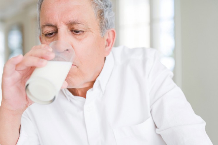 رابطه بین مصرف شیر کم چرب و پیری