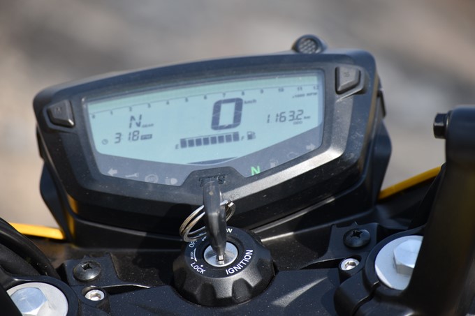 موتورسیکلت آپاچی 200؛ بررسی مشخصات فنی و نقاط قوت و ضعف