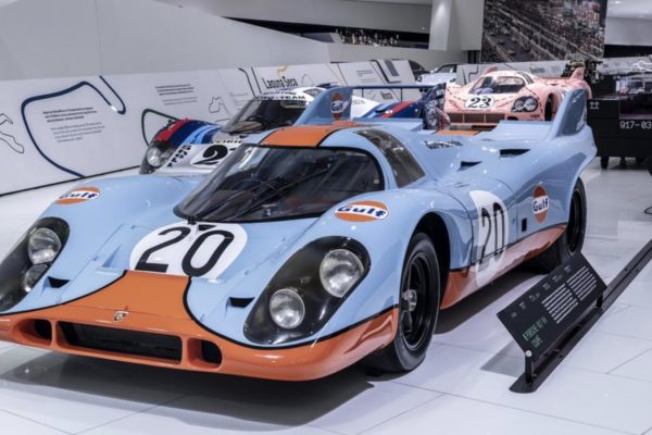 نگاهی به کارنامه خیره کننده هانس مزگر؛ طراح افسانه‌ای پورشه