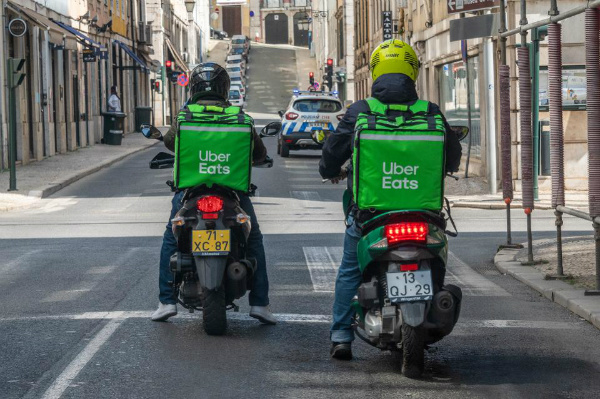 دارا خسروشاهی: تاکسی اینترنتی تنها نیمی از کسب و کار اوبر خواهد بود