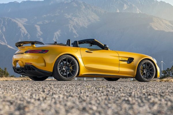 رقابت داغ پورشه 911 توربو S، مک لارن 720S و مرسدس AMG GT R در بازار سرد صنعت خودروسازی جهان