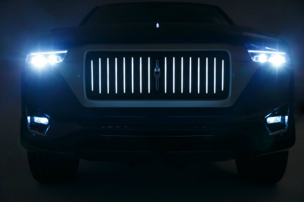 معرفی ازنوم پالادیوم؛ مخلوط لوکس ایتالیایی آمریکایی با پلتفرم وانت