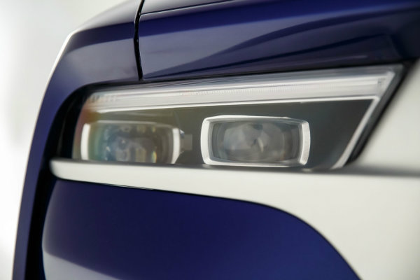 معرفی ازنوم پالادیوم؛ مخلوط لوکس ایتالیایی آمریکایی با پلتفرم وانت