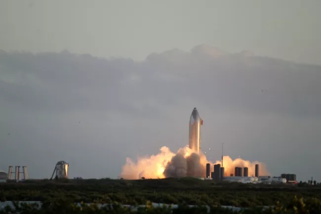 اسپیس اکس هفته آینده راکت استارشیپ را تا ارتفاع ۱۵ کیلومتری پرتاب می‌کند