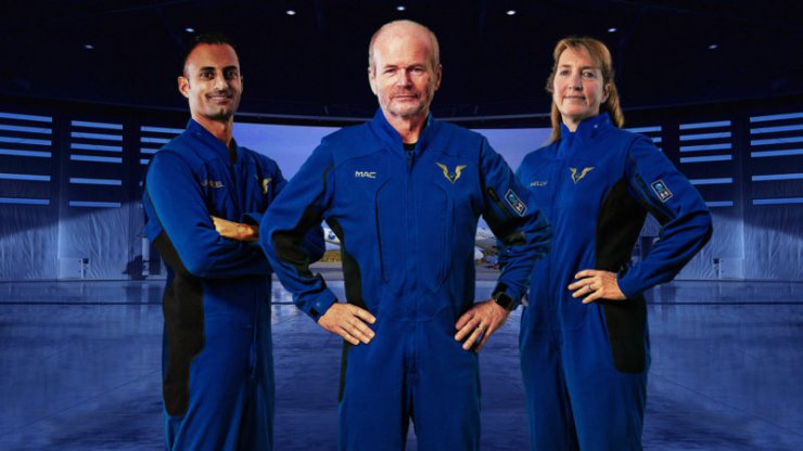 ویرجین گلکتیک از لباس فضانوردی خلبانان فضاپیمای VSS Unity رونمایی کرد