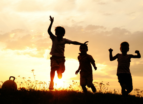 نتیجه تحقیق جدید: کودکی شاد تضمین کننده روان سالم در بزرگسالی نیست