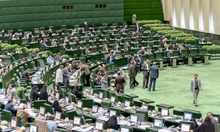 تعرفه اینترنت پیام&zwnj;رسان بومی یک پنجم شد؛ آیا مصوبه مجلس به نفع کاربران است؟