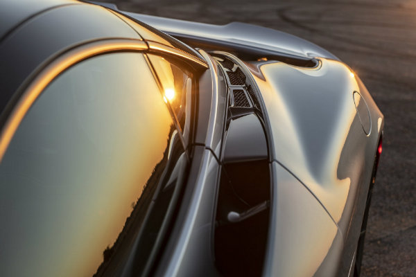 کمپانی هنسی مکلارن 765LT را به یک سوپر اتومبیل ۱۰۰۰ اسب بخاری تبدیل کرد