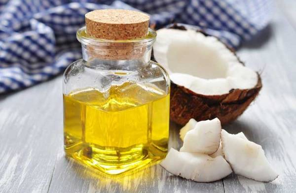 روغن نارگیل برای وزی مو روغن نارگیل و ویتامین ایی
