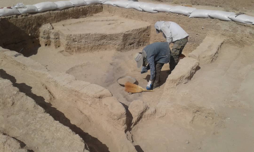 کشف کتیبه تاریخی از دوران اسلامی در سمیرم