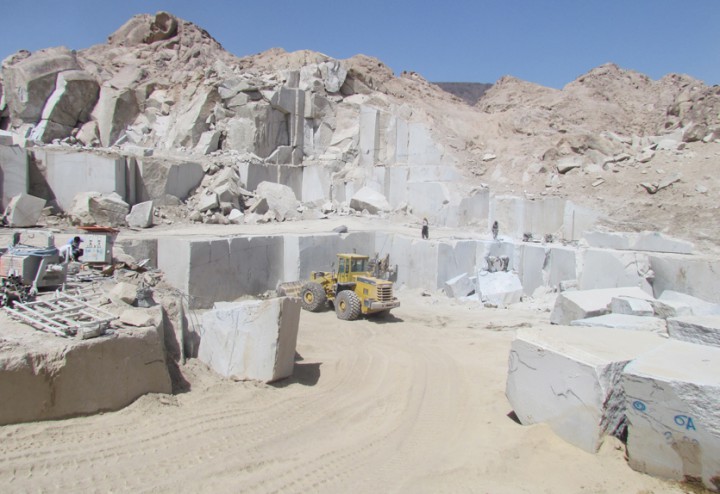 استخراج بیش از ۲ میلیون تن ماده معدنی در استان ایلام