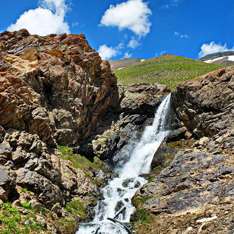 چند پیشنهاد جذاب فرهنگی برای آخر هفته بهمن ماه/ از تماشای «زیر پلک ماه» تا سفری هیجان‌انگیز به «لالون»