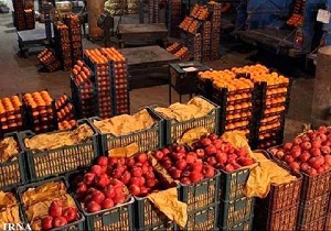 ۱۰۵۰ تن میوه شب عید در قم خریداری شد / ممنوعیت عرضه کالاهای خارجی در نمایشگاه های بهاره استان
