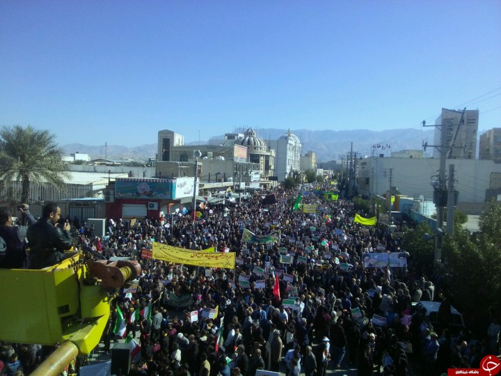 عکس‌ها و حاشیه‌های راهپیمایی ۲۲ بهمن ۹۸ در نقاط مختلف استان بوشهر