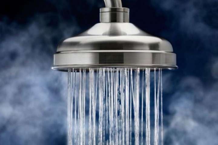 دوش آب گرم دوش آب گرم