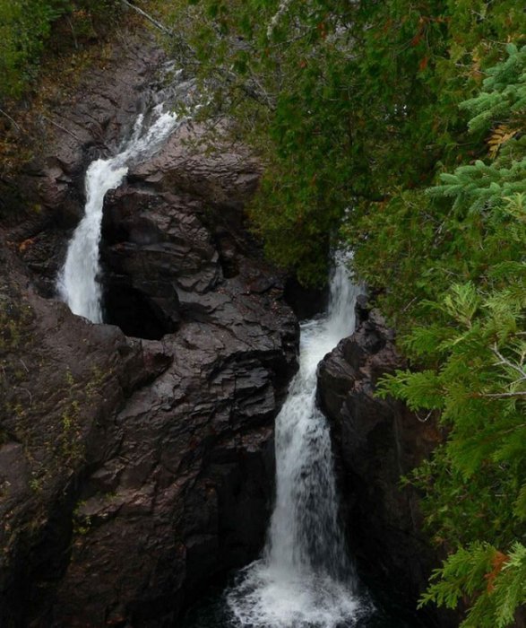 آبشاری مرموز که به کتری شیطان معروف است