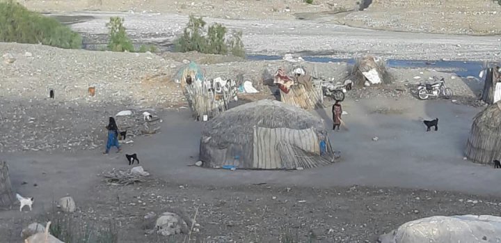 روستایی بدون امکانات اولیه در قلعه گنج