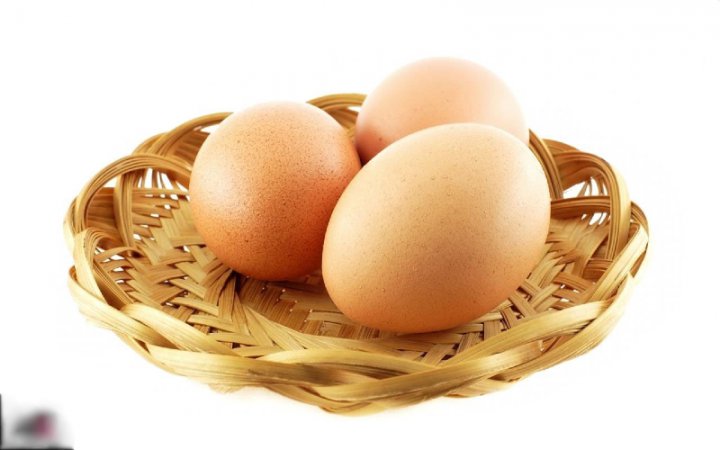 شستن تخم مرغ‌ها کار درستی است؟