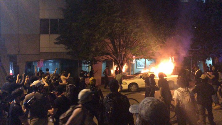 سیاهپوستی که نژادپرستان تاریخ را سرنگون کرد